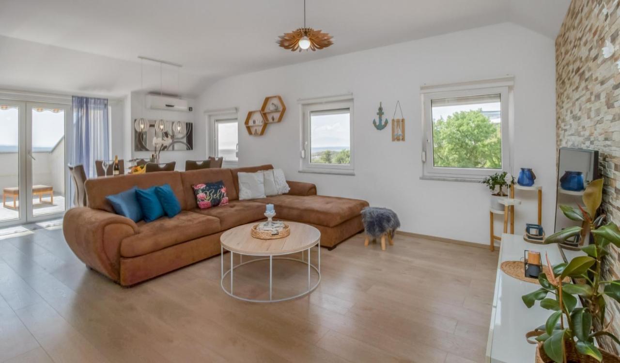 Family Apartment ซริกเวนิซา ภายนอก รูปภาพ